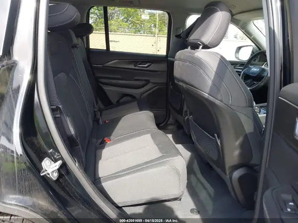 1C4RJHAG4PC560644 2023 JEEP GRAND CHEROKEE - Image 8