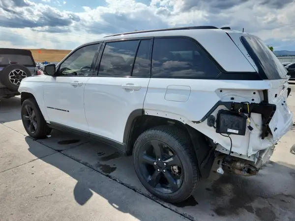 1C4RJHAG4PC566380 2023 JEEP GRAND CHEROKEE - Image 2