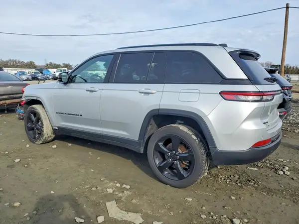 1C4RJHAG4PC622253 2023 JEEP GRAND CHEROKEE - Image 2