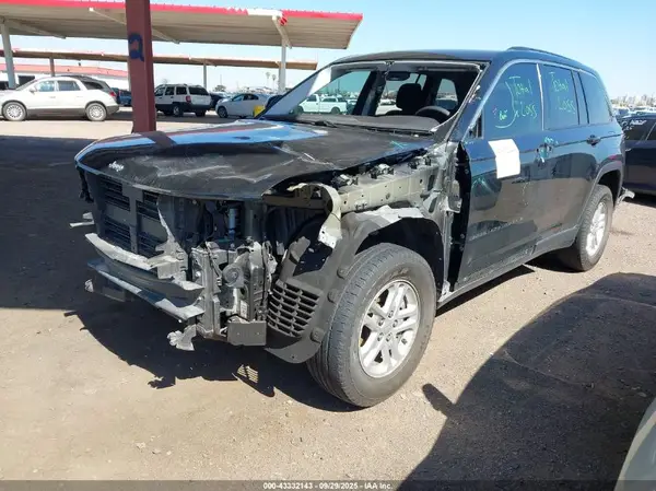 1C4RJHAG4PC622916 2023 JEEP GRAND CHEROKEE - Image 2