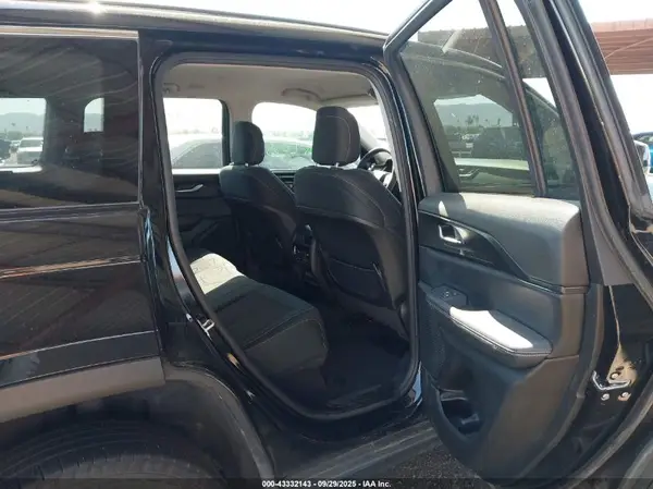 1C4RJHAG4PC622916 2023 JEEP GRAND CHEROKEE - Image 8