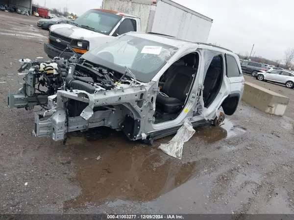 1C4RJHAG4PC642888 2023 JEEP GRAND CHEROKEE - Image 2