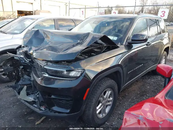 1C4RJHAG4PC659674 2023 JEEP GRAND CHEROKEE - Image 2