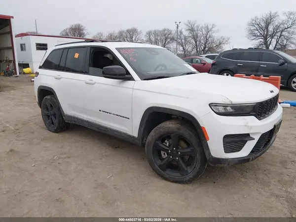 1C4RJHAG4RC233728 2024 JEEP GRAND CHEROKEE - Image 1