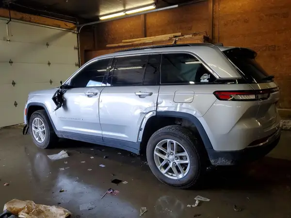 1C4RJHAG4SC296091 2025 JEEP GRAND CHEROKEE - Image 2