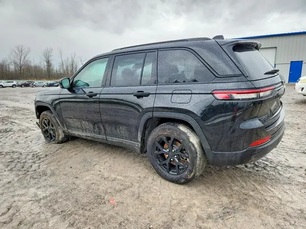 1C4RJHAG4SC313150 2025 JEEP GRAND CHEROKEE - Image 2