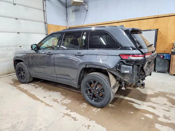 1C4RJHAG4SC330062 2025 JEEP GRAND CHEROKEE - Image 2
