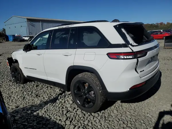 1C4RJHAG4SC331342 2023 JEEP GRAND CHEROKEE - Image 2