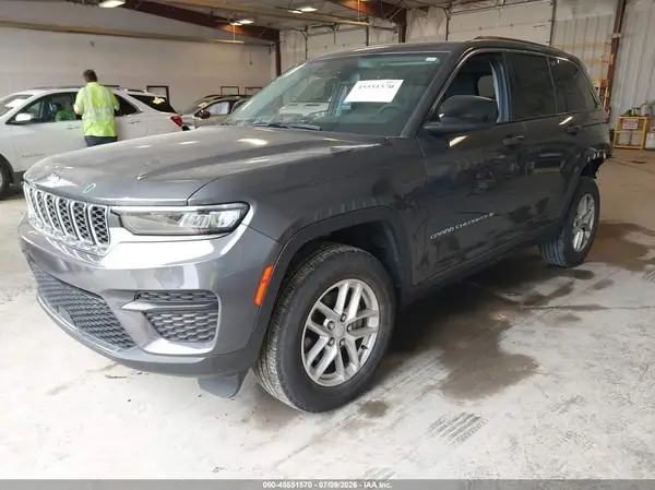 1C4RJHAG5PC578960 2023 JEEP GRAND CHEROKEE - Image 2