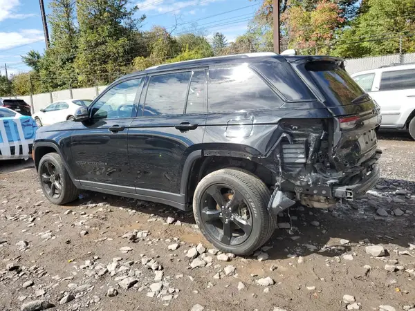 1C4RJHAG5PC622469 2023 JEEP GRAND CHEROKEE - Image 2