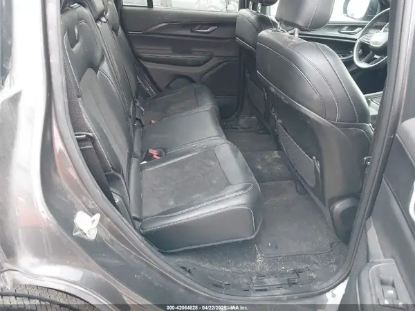1C4RJHAG5R8951467 2024 JEEP GRAND CHEROKEE - Image 8