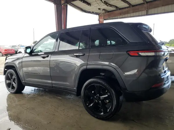 1C4RJHAG5RC121553 2024 JEEP GRAND CHEROKEE - Image 2