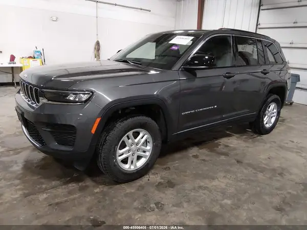1C4RJHAG5RC201192 2024 JEEP GRAND CHEROKEE - Image 2