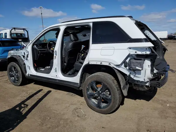 1C4RJHAG5RC205825 2024 JEEP GRAND CHEROKEE - Image 2
