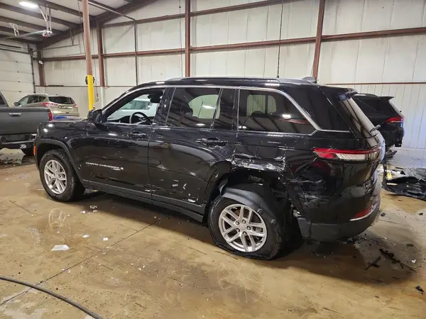 1C4RJHAG5RC224522 2024 JEEP GRAND CHEROKEE - Image 2