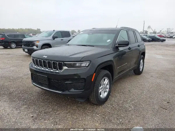 1C4RJHAG5S8739013 2025 JEEP GRAND CHEROKEE - Image 2
