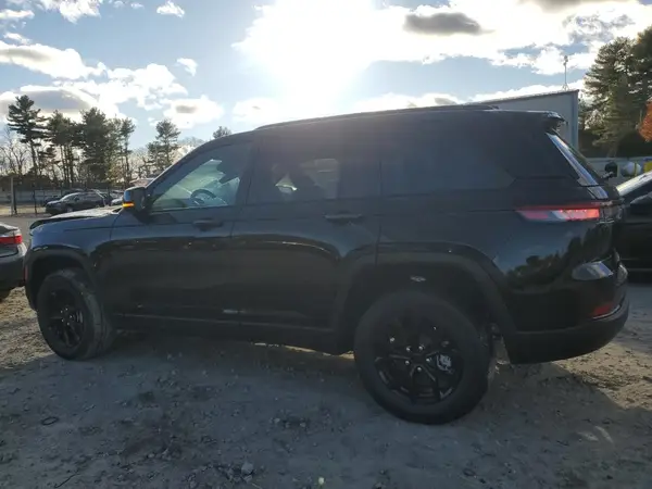 1C4RJHAG5S8742879 2025 JEEP GRAND CHEROKEE - Image 2