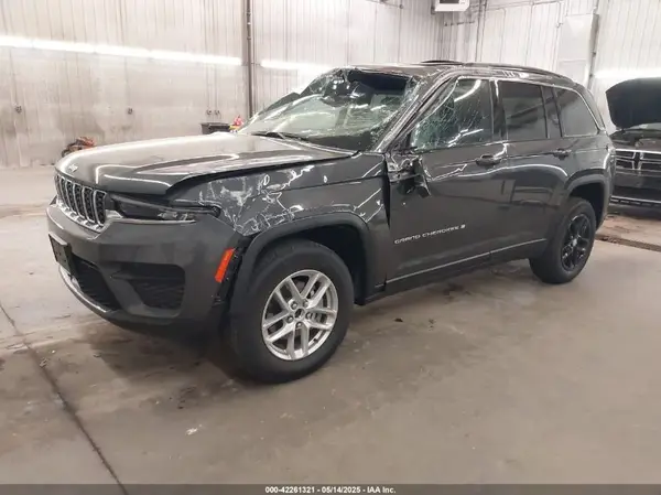 1C4RJHAG5SC278876 2025 JEEP GRAND CHEROKEE - Image 2