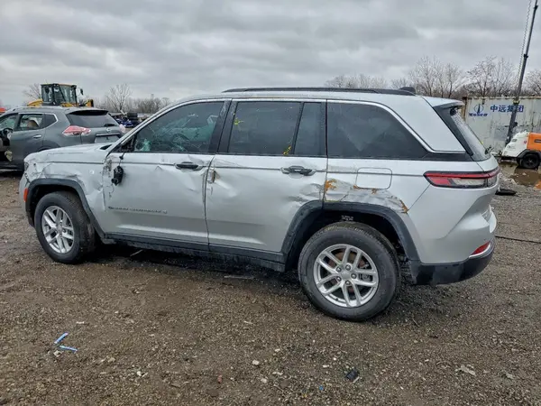 1C4RJHAG5SC293782 2025 JEEP GRAND CHEROKEE - Image 2