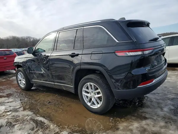 1C4RJHAG6PC514717 2023 JEEP GRAND CHEROKEE - Image 2