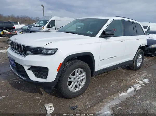 1C4RJHAG6PC529427 2023 JEEP GRAND CHEROKEE - Image 2