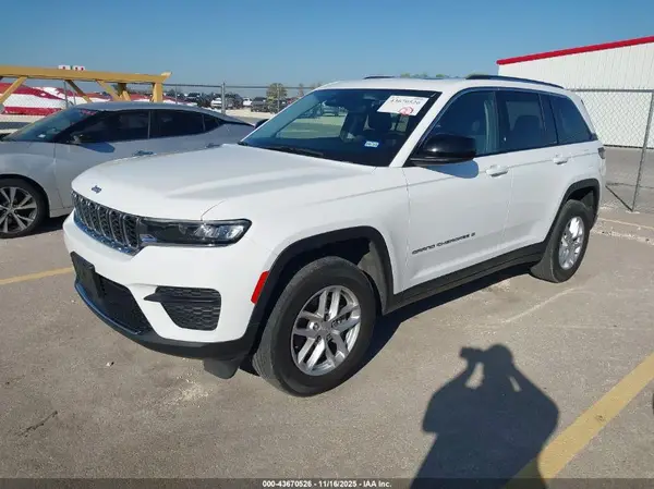1C4RJHAG6PC531078 2023 JEEP GRAND CHEROKEE - Image 2