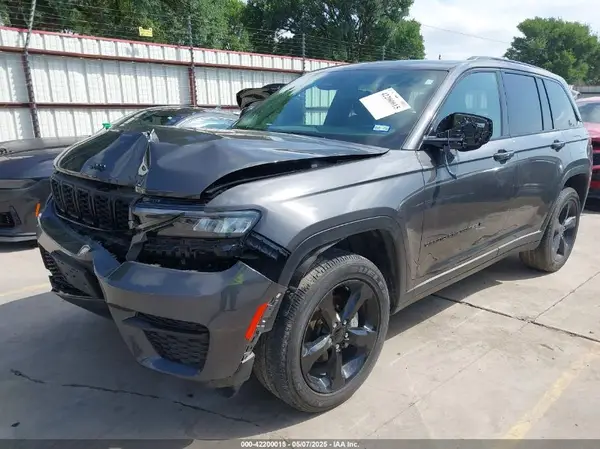 1C4RJHAG6PC546003 2023 JEEP GRAND CHEROKEE - Image 2