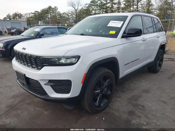 1C4RJHAG6PC552562 2023 JEEP GRAND CHEROKEE - Image 2