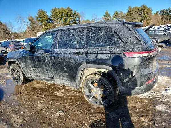 1C4RJHAG6PC565618 2023 JEEP GRAND CHEROKEE - Image 2