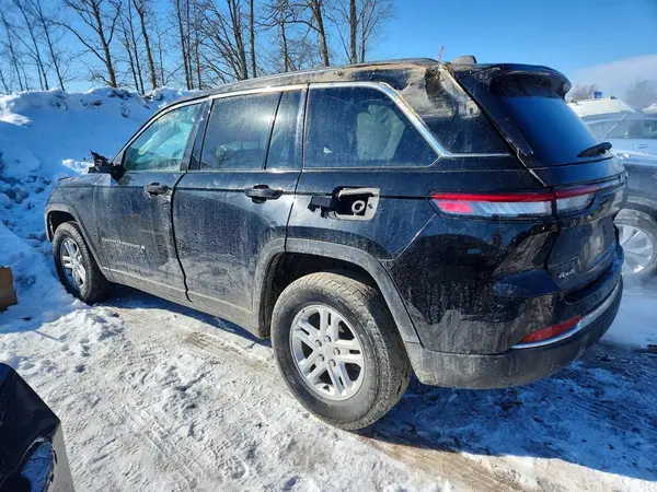 1C4RJHAG6PC640818 2023 JEEP GRAND CHEROKEE - Image 2