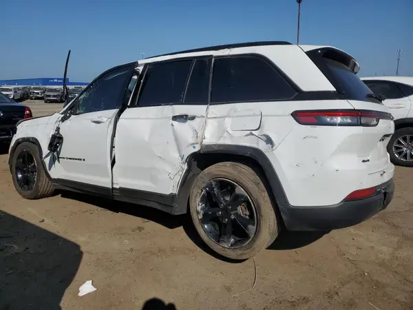 1C4RJHAG6RC151077 2024 JEEP GRAND CHEROKEE - Image 2