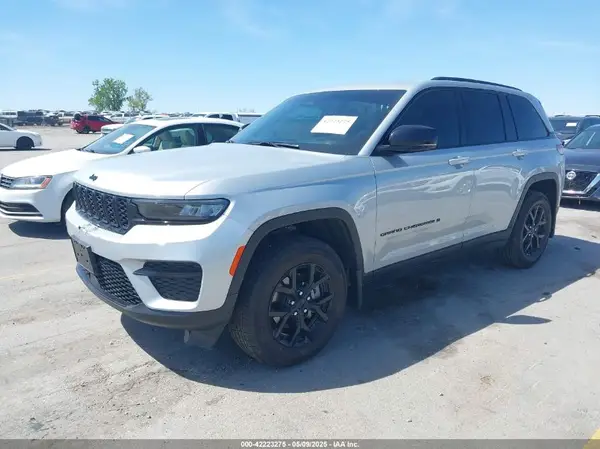 1C4RJHAG6RC215473 2024 JEEP GRAND CHEROKEE - Image 2