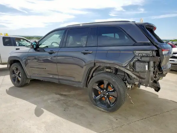 1C4RJHAG6RC702091 2024 JEEP GRAND CHEROKEE - Image 2