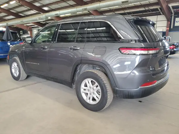 1C4RJHAG7N8592259 2022 JEEP GRAND CHEROKEE - Image 2