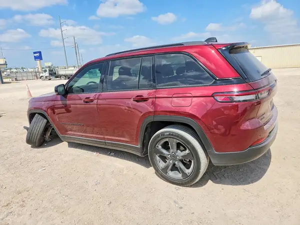 1C4RJHAG7P8889650 2023 JEEP GRAND CHEROKEE - Image 2