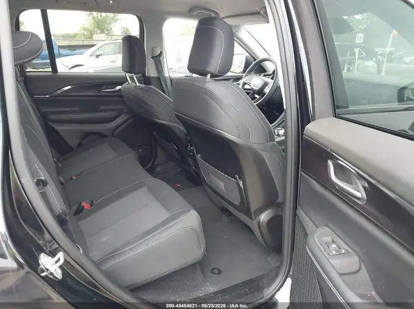 1C4RJHAG7PC513303 2023 JEEP GRAND CHEROKEE - Image 8