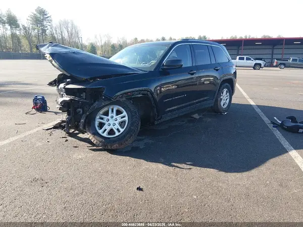 1C4RJHAG7PC530358 2023 JEEP GRAND CHEROKEE - Image 2