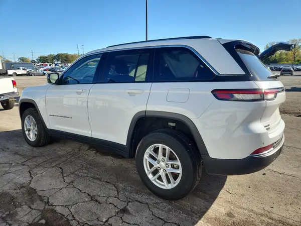 1C4RJHAG7PC536323 2023 JEEP GRAND CHEROKEE - Image 2