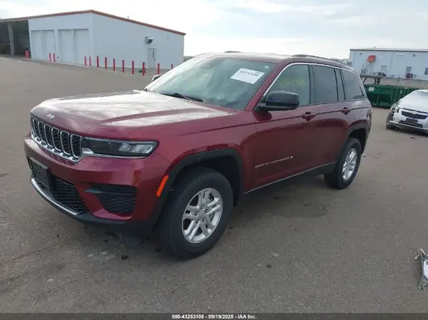 1C4RJHAG7PC543255 2023 JEEP GRAND CHEROKEE - Image 2