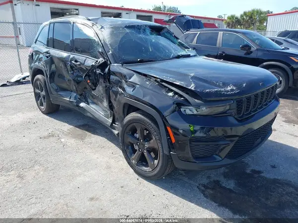 1C4RJHAG7PC561335 2023 JEEP GRAND CHEROKEE - Image 1