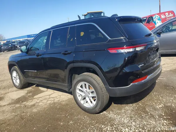 1C4RJHAG7RC157955 2024 JEEP GRAND CHEROKEE - Image 2