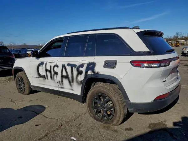 1C4RJHAG7SC274814 2025 JEEP GRAND CHEROKEE - Image 2