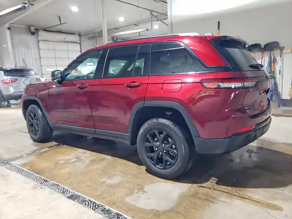 1C4RJHAG7SC281424 2025 JEEP GRAND CHEROKEE - Image 2