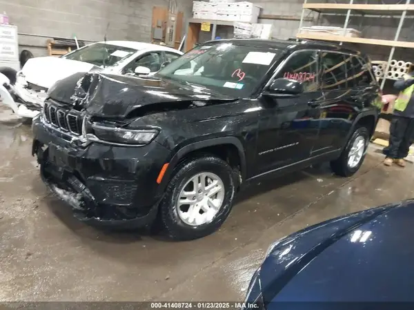 1C4RJHAG8P8709690 2023 JEEP GRAND CHEROKEE - Image 2