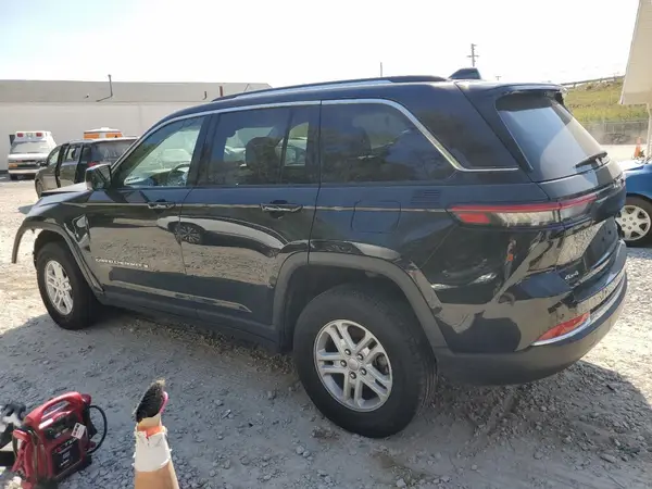 1C4RJHAG8PC530496 2023 JEEP GRAND CHEROKEE - Image 2