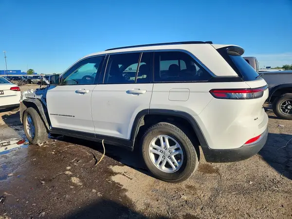 1C4RJHAG8PC541577 2023 JEEP GRAND CHEROKEE - Image 2