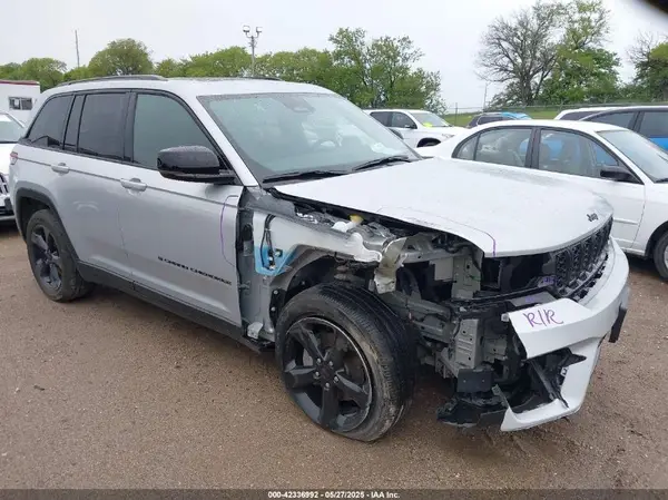 1C4RJHAG8PC611840 2023 JEEP GRAND CHEROKEE - Image 1