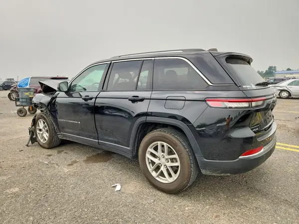 1C4RJHAG8PC669348 2023 JEEP GRAND CHEROKEE - Image 2