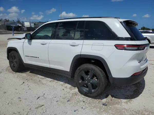 1C4RJHAG8RC244604 2024 JEEP GRAND CHEROKEE - Image 2