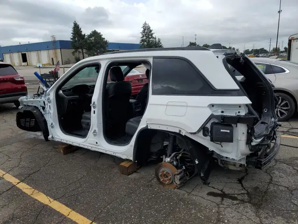 1C4RJHAG8RC259782 2024 JEEP GRAND CHEROKEE - Image 2